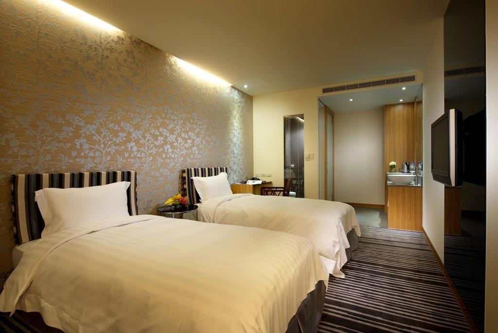 Howard Plaza Hotel Hsinchu Екстер'єр фото